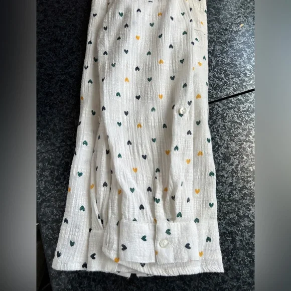 M&CO Heart Print Blouse - Picture 5 of 12